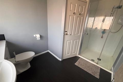 3 bedroom terraced house for sale, Tantony Grove, Romford RM6