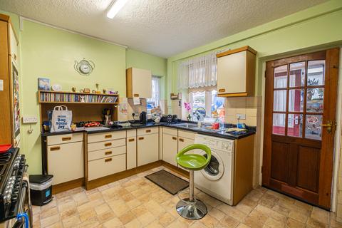 undefined, Chesterfield S41