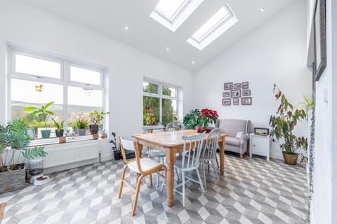 4 bedroom semi-detached house for sale, The Briary, Consett DH8