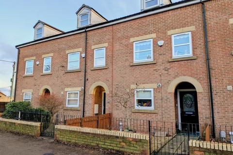 4 bedroom terraced house for sale, St. Lukes Place, Ferryhill