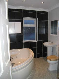 3 bedroom semi-detached house to rent, Scunthorpe DN17