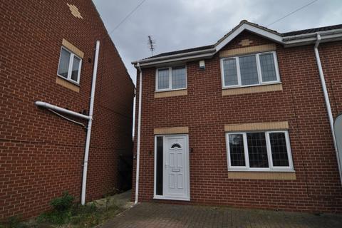 3 bedroom semi-detached house to rent, Bole Close, Low Valley