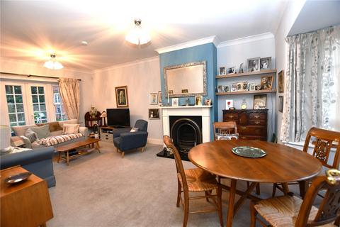 2 bedroom retirement property for sale, Harding Place, Berkshire RG40