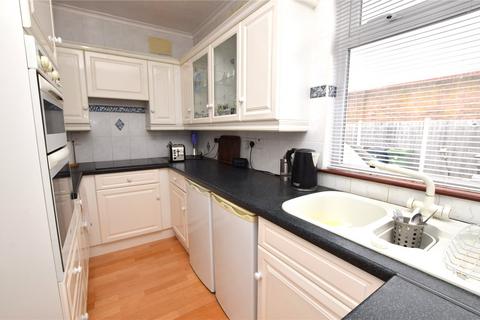 2 bedroom bungalow for sale, Purland Close, Dagenham RM8