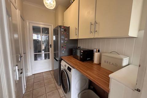 3 bedroom end of terrace house for sale, Ashton Gardens, Chadwell Heath RM6