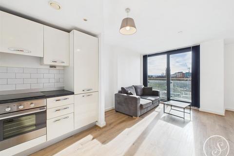 2 bedroom flat to rent, Skyline, St Peters Street, Leeds