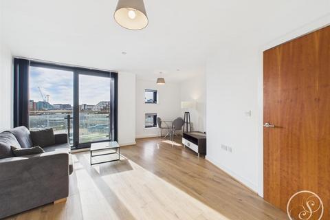 2 bedroom flat to rent, Skyline, St Peters Street, Leeds