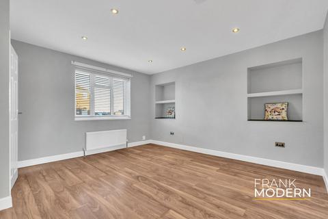 3 bedroom terraced house for sale, Coronation Avenue, Whittlesey, PE7