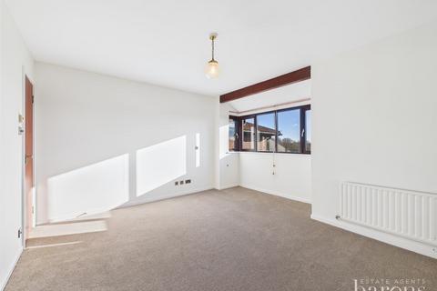 4 bedroom detached house for sale, Brickfields Close, Basingstoke RG24