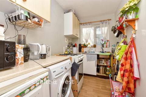1 bedroom ground floor flat for sale, Burnell Road, Sutton, Surrey
