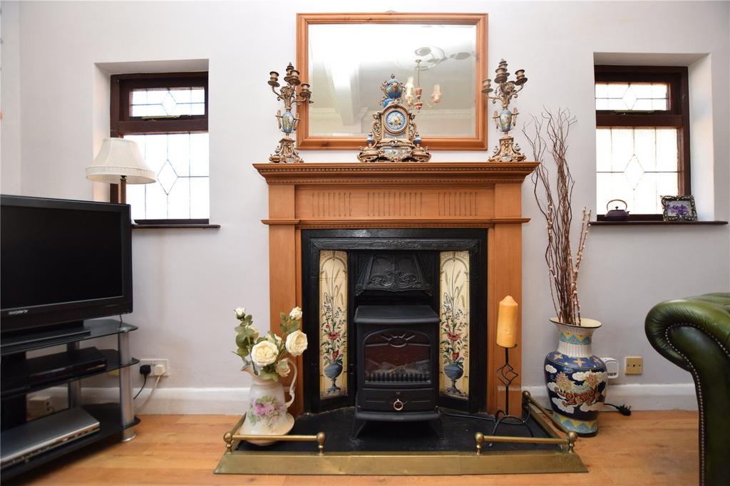 Feature Fireplace