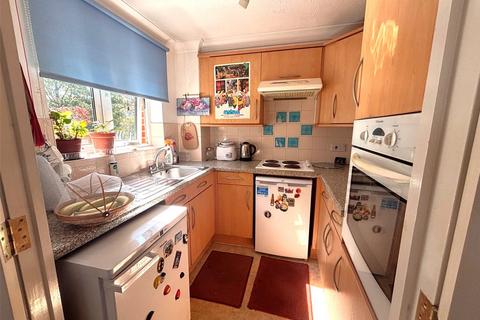 undefined, Heron Court, Ilford IG1
