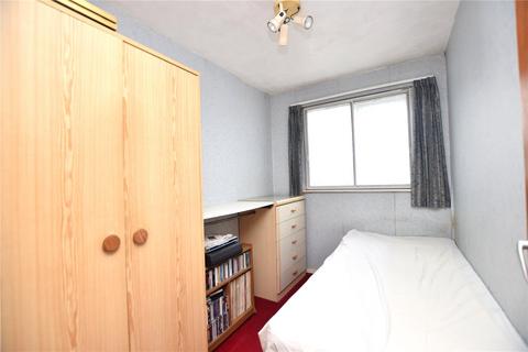 2 bedroom apartment for sale, Eastern Avenue, Ilford IG2