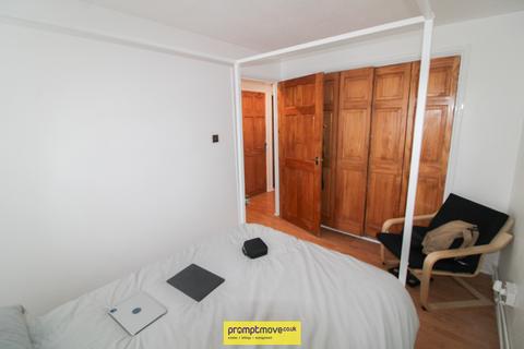 undefined, Quilter Close Luton LU3 2LL