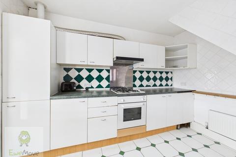 3 bedroom end of terrace house for sale, Carton Close, Rochester, ME1 2QF