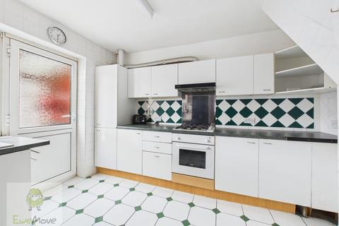 3 bedroom end of terrace house for sale, Carton Close, Rochester, ME1 2QF