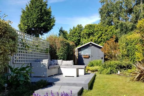 undefined, Paston Crescent, London, SE12 9DZ