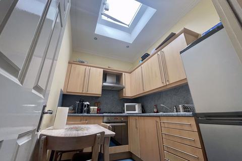 1 bedroom apartment to rent, Dalston Lane, London E8