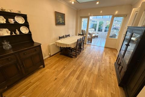undefined, Farm Close, Burton-on-Trent, DE13