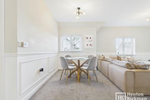 2 bedroom flat for sale, Basildon Road, Basildon