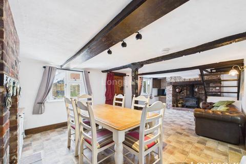 undefined, Hollow Lane, Fakenham