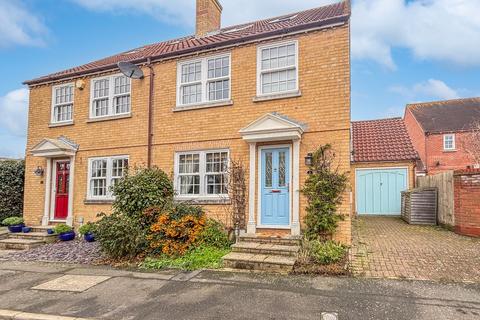 Admirals Walk, Wivenhoe, Colchester, CO7