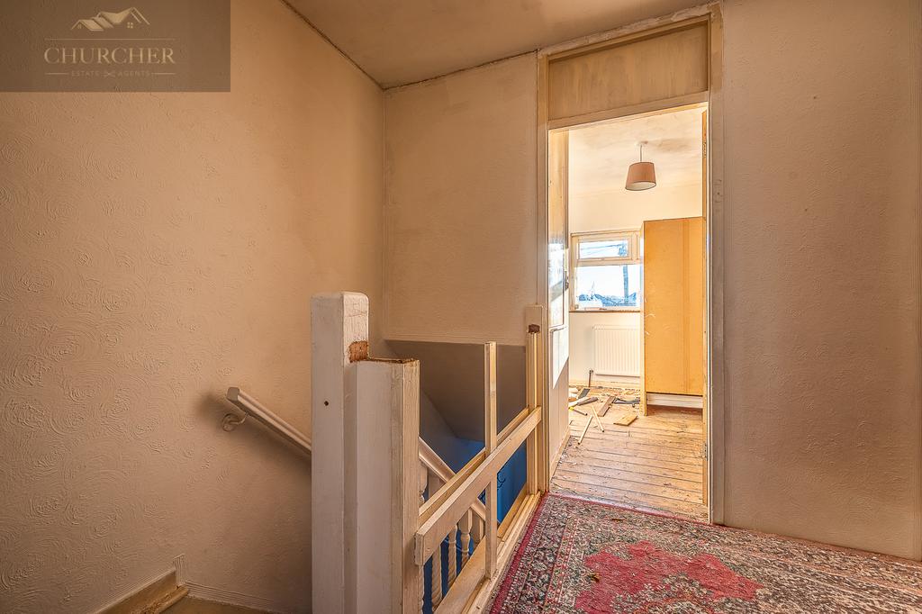 71lea Crescent-06