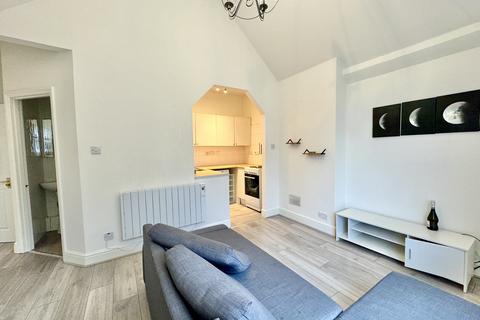 1 bedroom flat to rent, East End Road, London N2