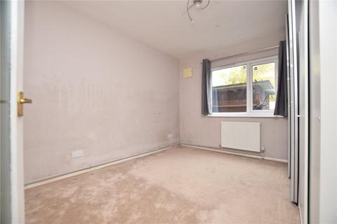 2 bedroom apartment for sale, Kingston Hill Avenue, Romford RM6
