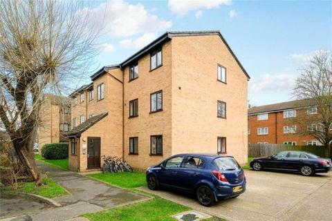 Millhaven Close, Romford RM6