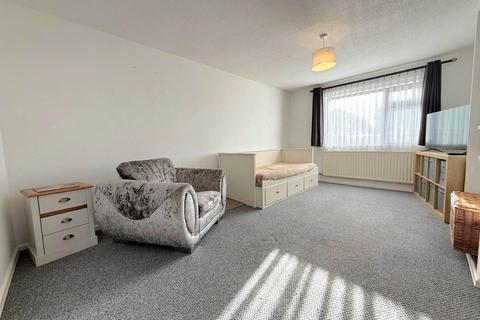 2 bedroom detached bungalow for sale, Woodhall Close, Northampton NN4