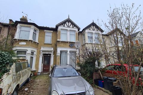 1 bedroom ground floor flat to rent, Endsleigh Gardens, Ilford, IG1