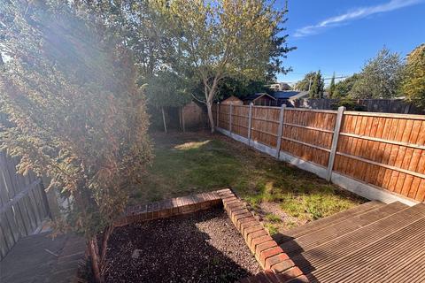 3 bedroom terraced house for sale, Overton Drive, Romford RM6