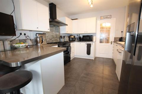 3 bedroom semi-detached house for sale, Ruskin Road, Eastleigh