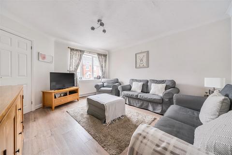undefined, Kingham Close, Chippenham