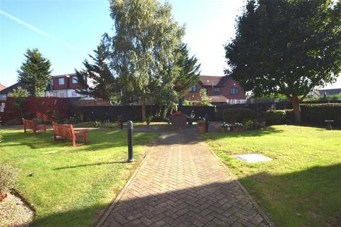 1 bedroom apartment for sale, Cunningham Close, Romford RM6