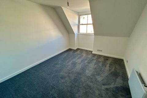 2 bedroom flat to rent, NEW MODERN TWO BEDROOM SECOND FLOOR FLAT LOCATED IN BOSCOME PRECINCT/CHRISTCHURCH ROAD