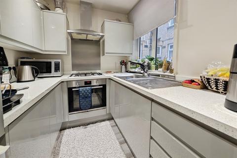 2 bedroom flat to rent, Shirley Road, Southampton SO15