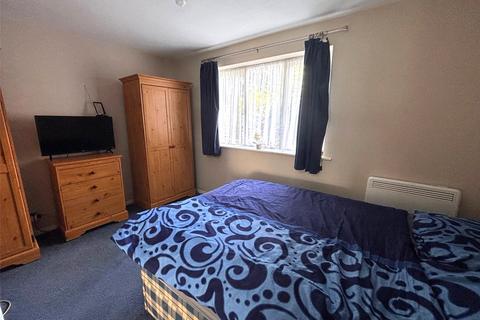 1 bedroom apartment for sale, Millhaven Close, Romford RM6