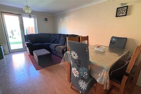 3 bedroom end of terrace house for sale, Westfield Gardens, Romford RM6
