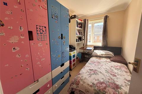 3 bedroom end of terrace house for sale, Westfield Gardens, Romford RM6