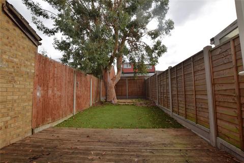 undefined, Fiennes Close, Dagenham RM8