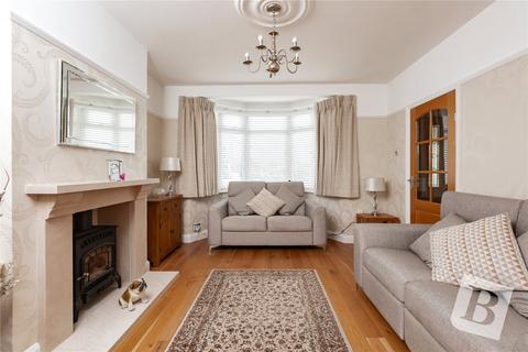3 bedroom terraced house for sale, Hathaway Gardens, Romford RM6