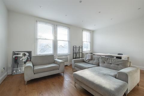 3 bedroom apartment for sale, Upper Tollington Park, Stroud Green, N4