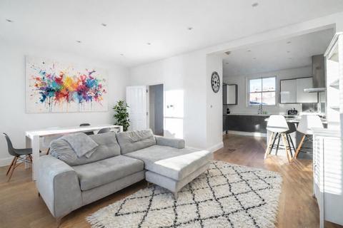 Upper Tollington Park, Stroud Green, N4