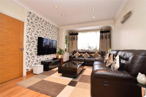 4 bedroom terraced house for sale, Eccleston Crescent, Romford RM6