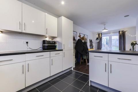 undefined, Mill Beck Close, Farsley, Pudsey, West Yorkshire, LS28