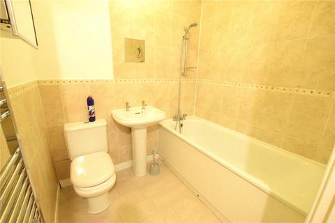1 bedroom apartment for sale, Royal Crescent, Ilford IG2
