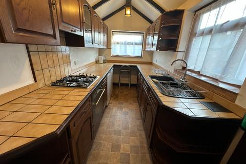 undefined, Oak Street, Burton-on-Trent, DE14