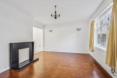 4 bedroom detached house for sale, Northwood Road, Harefield UB9